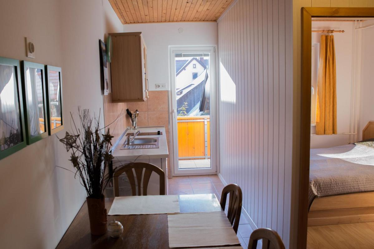 Апартаменты Apartmaji Luka Ратече Экстерьер фото